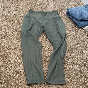 They are longer then they look they will be capris on you